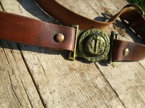 المزالق lara croft ceinture 