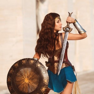 Gods killer Wonder woman sword imagem 2