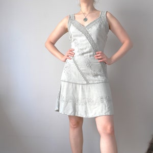 Vintage silver rush 1920s style y2k light floral grey flare boho lace dress asymmetrical look size S/M image 1
