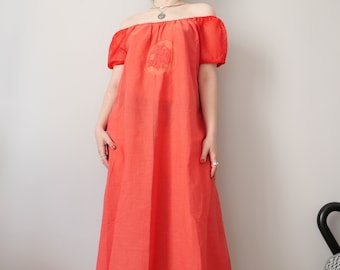 Vintage gauze cotton muslin red dress with lampion sleeves and round lace front detail  boho cottage core size M