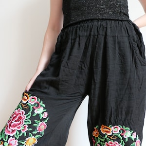 Vintage black palazzo embroidered basic pants viscose cottage core basic capsule size sx/m