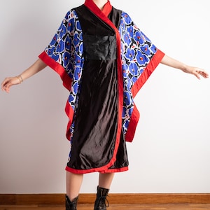 Vintage kimono asymmetrical red blue style gabardine duster mid length wide sleeves robe 70s oversize outside layer coat onesize