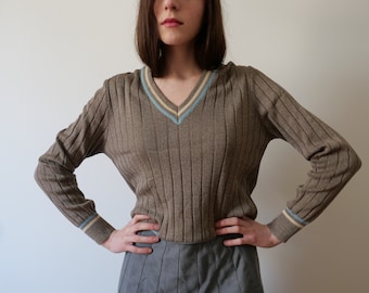 Vintage college jumper nougat soft brown v neck 80s 90s delicate cozy pastel unisex size S/M