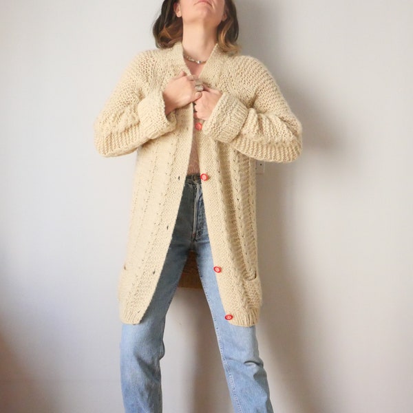 Vintage chunky earthy wool beige handknitted jumper long basic cozy 70s buttons sweater cottage core size m/xl