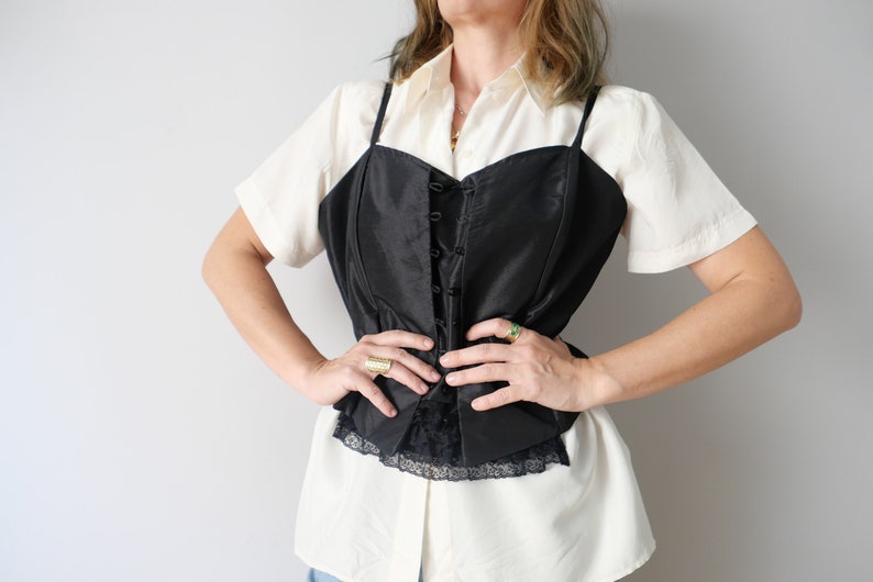 Vintage corset top black lace corsage 70s satin 80s adjustable size L-XL image 1