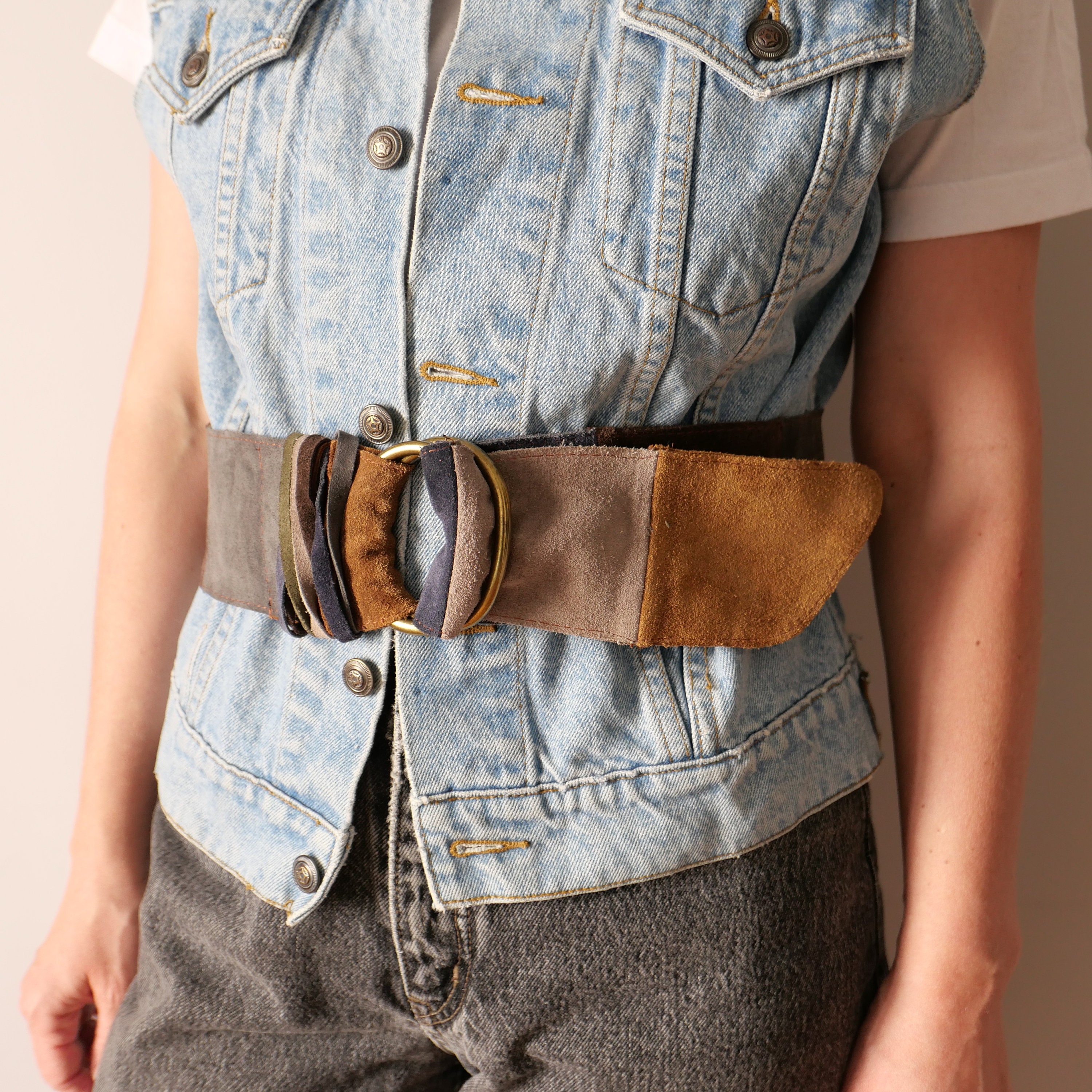Vintage Suede Patchwork Belt: 90s Boho Leather Accessory (S  display picture 1