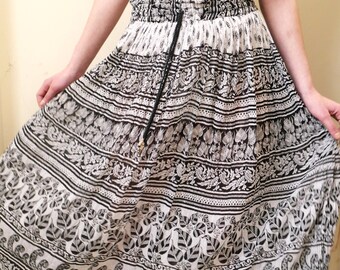 Vintage muslin ultra light cotton gauze Indian skirt boho black white floral graphic super soft size M