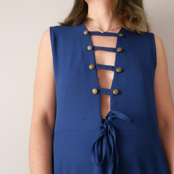 Vintage minimalist avantgarde tiefes v langes blaues 70er Kleid bodenlanges Kleid Knöchellänge ärmellos Größe L