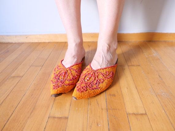 Vintage beaded embellished clogs Indian slippers … - image 5