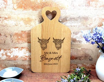 Highland Cow Wedding Gift - Personalised Engraved Beech Chopping Board - Valentine or Anniversary Gift