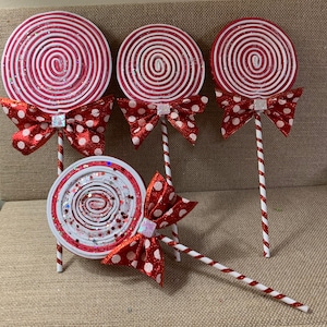 Faux lollipop wreath attachments, faux candy, candy land, candy props embellishment Christmas decor,ornaments