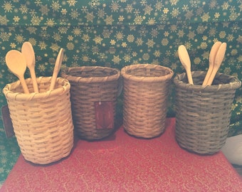 Cesta para utensilios tejida a mano: decoración para la encimera de la cocina.