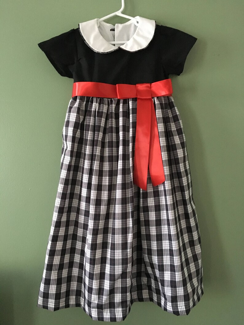 girls size 5 christmas dress