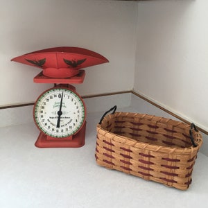 Custom Muffin/Bread Baskets With Wrought Iron Look Steel Handles | Custom Basket Color Combinations