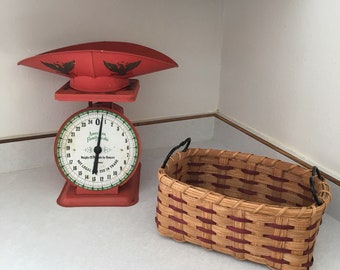 Custom Muffin/Bread Baskets With Wrought Iron Look Steel Handles | Custom Basket Color Combinations