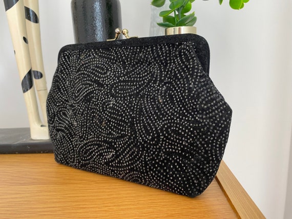 Black Velvet 1960's Velvet Purse/Clutch... Kiss L… - image 2