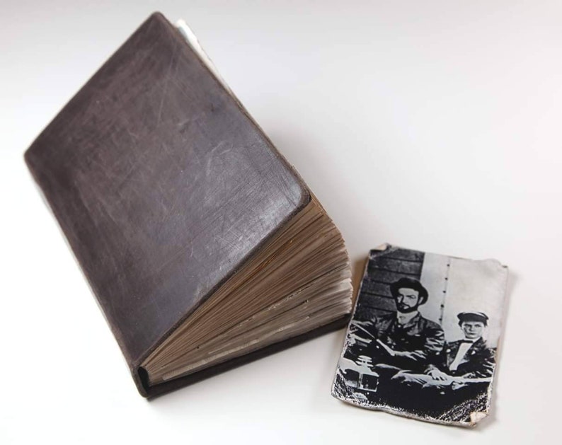 Indiana Jones Grail Diary prop replica image 4