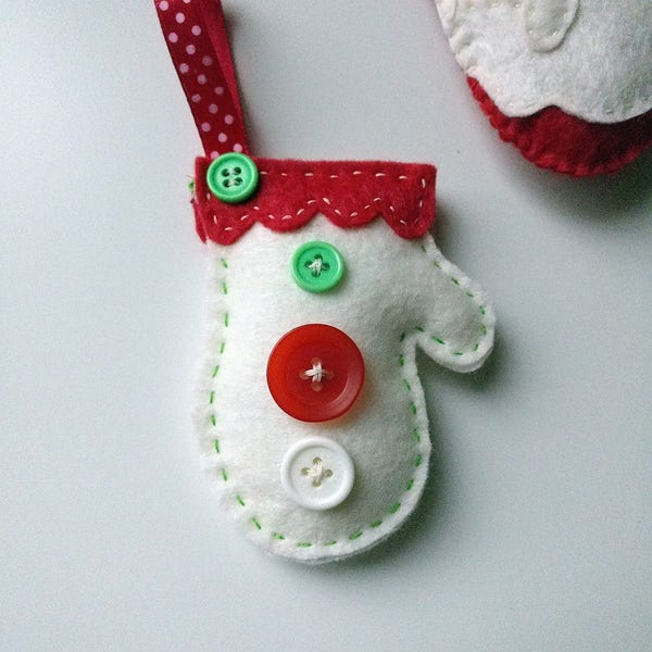 white mitten decoration, mini snow glove, Christmas tree ornament , felt ornament,  bag charm, toy, tree ornament, snow mitten