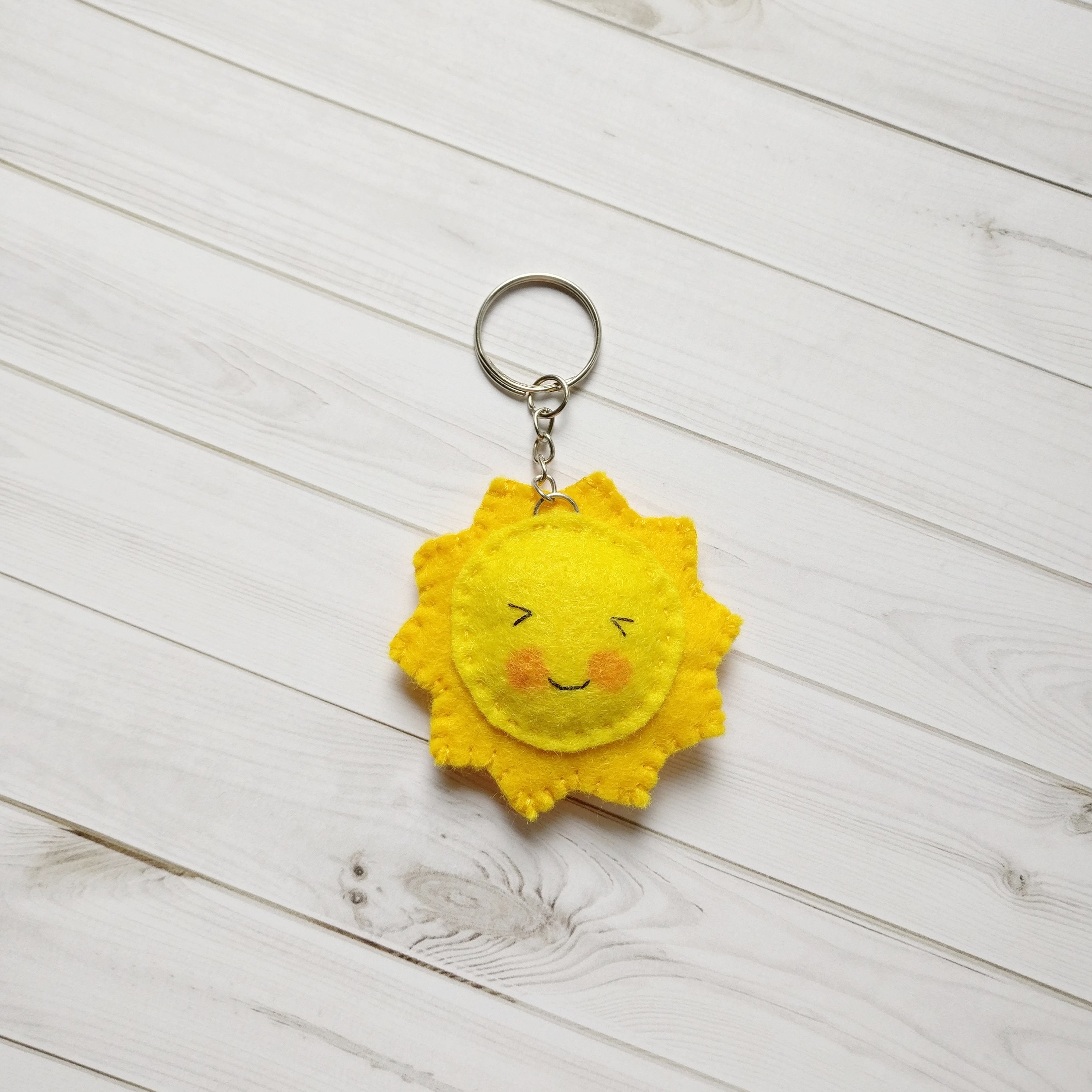 Happy Sun Sunshine Keyring, Summer Keyring, Felt Sun Key