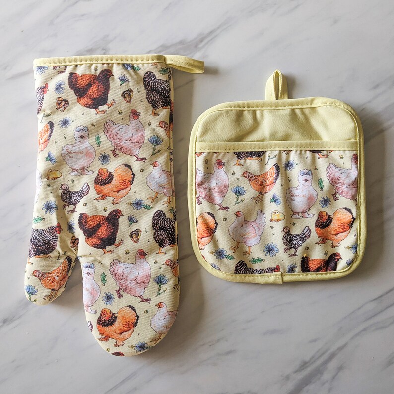 Chickens & Chicory Oven Mitt and Potholder Set!
