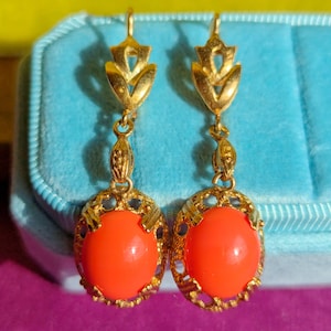 Vintage 18k Gold Detailed Red Coral Drop Earrings