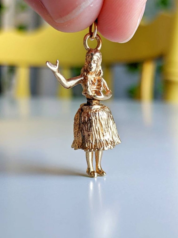 Aloha Hula Girl Necklace Aloha Hula Girl Necklace