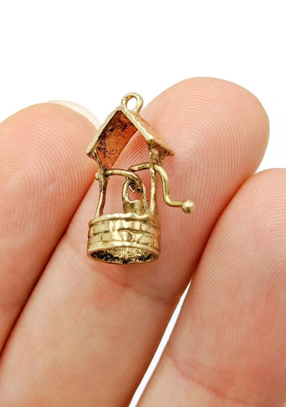 Vintage 14k Gold Wishing Well Charm Movable Gold … - image 3
