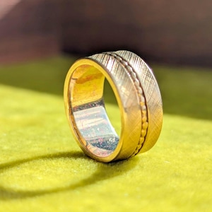 Vintage 14k Gold Etched Cigar Band with Dotted Line Size 4