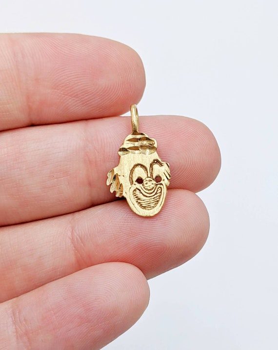 14k Yellow Gold Circus Clown Pendant Necklace Cha… - image 6