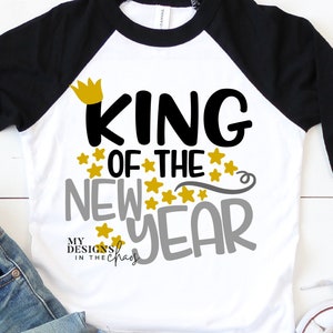 Año Nuevo SVG archivo de corte rey niño nuevo año camisa diseño corte archivo silueta cameo corte archivo cricut Año Nuevo niño Camisa SVG