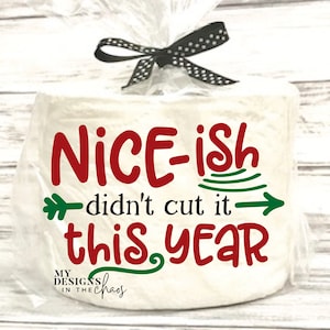 File SVG di carta igienica natalizia / Design TP festivo / File di taglio per Silhouette o Cricut / Taglio festivo divertente / Regalo bavaglio / È la stagione