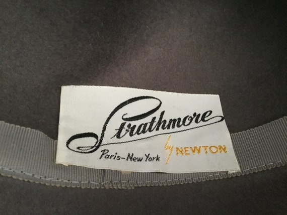 Rare find of a vintage 1940s Strathmore by Newton… - image 5