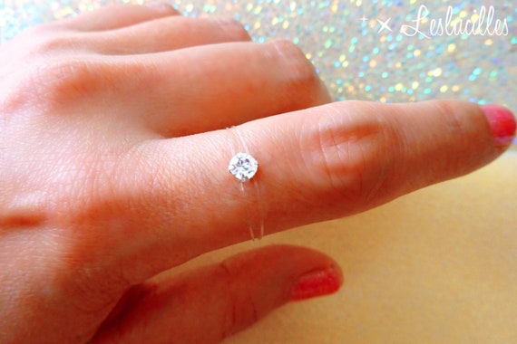 Bague invisible Mini solitaire 4mm bague Crystallized Pure Brillance bague fil de peche bague transparente Etsy France