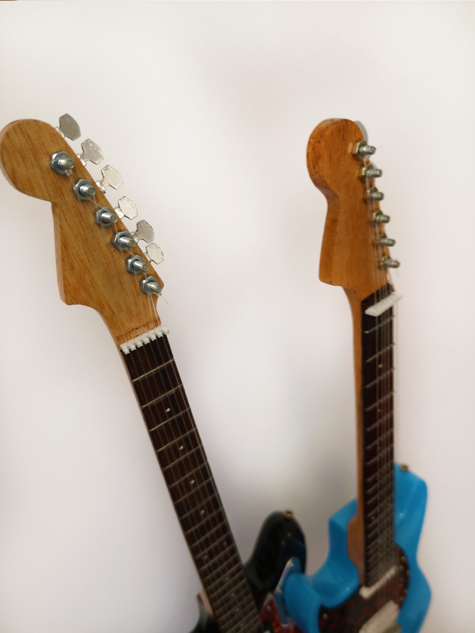 Kurt Cobain Nirvana Miniature Guitar Replica Set UK Etsy