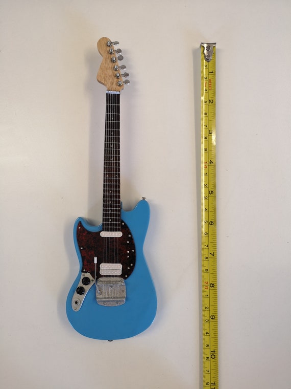 Guitare miniature Fender Mustang Kurt Cobain Nirvana