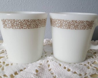 Vintage set of 2 Pyrex Mugs