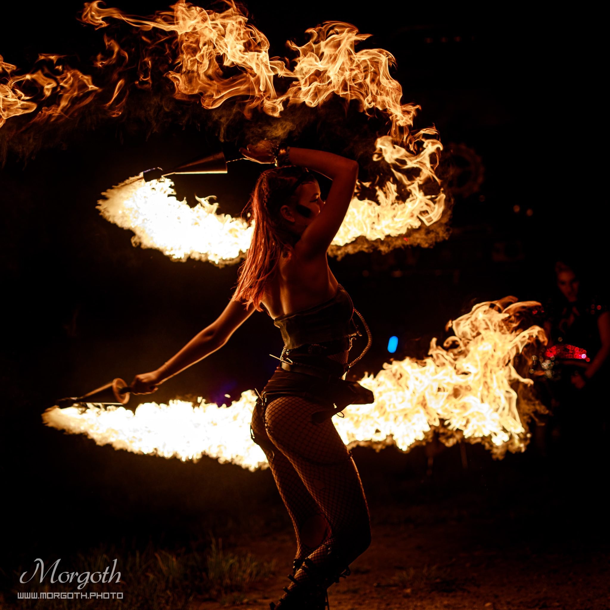 Performeurs led feu et pyrotechnie | Compagnie de danse Delicia Show