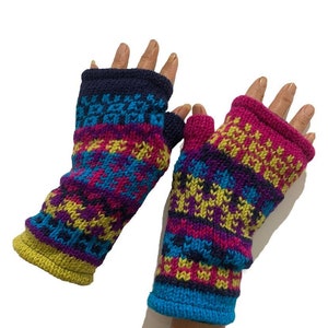 Hand Knitted Fleece Lined Wool Wrist Warmers Pink Purple Yellow Mismatched Pattern Handwarmers Mitts Fingerless Gloves Warm Knit Mittens