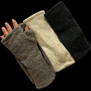 Hand Knitted Fleece Lined Wool Wrist Warmers Mottled Brown Dark Charcoal Grey Plain Coloured Handwarmers Mitts Fingerless Gloves Mittens