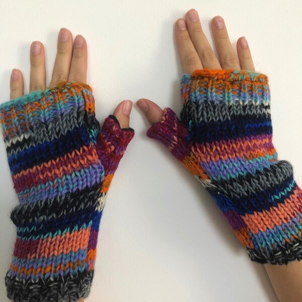 Babyhug Hand Gloves Zig Zag Design - Pink & Blue