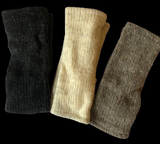 Fleece Lined Plain Coloured Knitted Wool Wrist Warmers Unisex Mitts B…