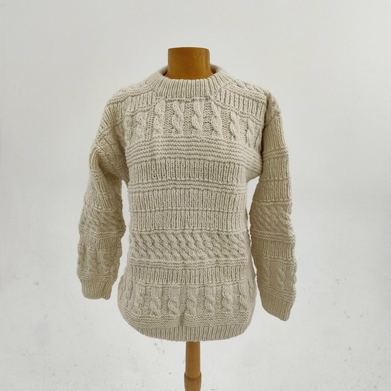 Handgebreide wollen trui warme trui met ronde hals crème