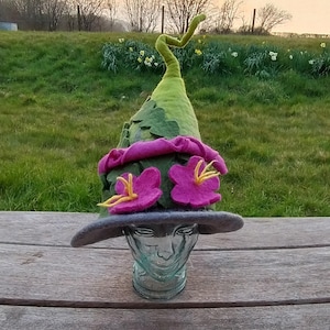 Pink Green Flower Felt Hat Woodland Pixie Fairy Elf Felted Wool Hat Pointy Boho Hippie Witch Wizard Costume Novelty Fancy Dress Festival
