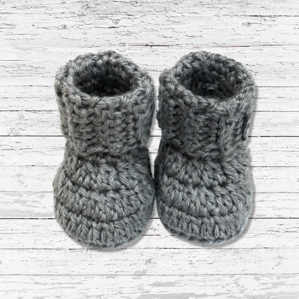 Crochet baby booties, organic cotton baby socks, hypoallergenic baby slippers, newborn baby shoes, baby shower gift, pregnancy announcement