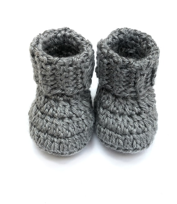 crochet booties for baby