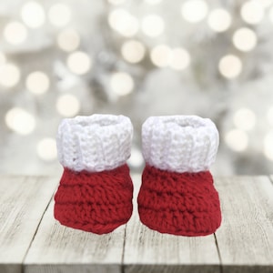 Crochet baby booties / baby socks / baby slippers / baby shoes / crochet newborn baby booties / Christmas gift / photo prop