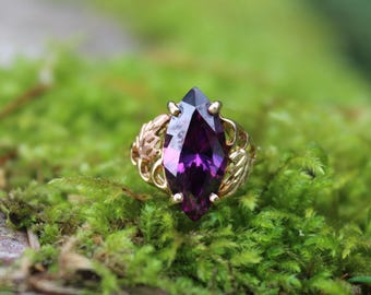 Vintage 14k Yellow Gold Marquise Purple Sapphire Ring Size 6 US