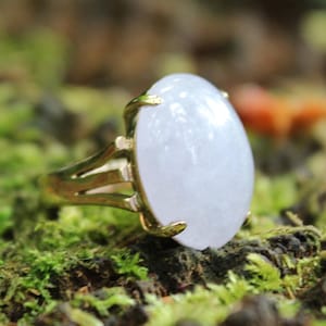 Vintage Estate 14k Yellow Gold Statement Ring With Natural Lavender Jade Size 5 US
