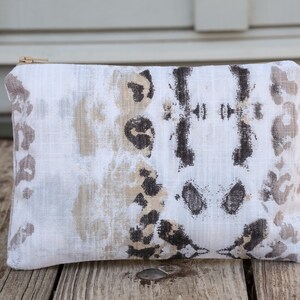 Make-up Bag-Petite-Pouch-Large Cosmetic Bag-Animal Print Bag-Monogrammed Bag-Monogrammed Make-up Bag-Zipper Bag-Travel Bag