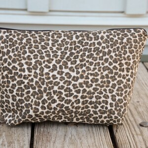 Make-up Bag-Grand-Pouch-Large Cosmetic Bag-Leopard Bag-Monogrammed Bag-Monogram Make-up Bag-Zipper Bag-Travel Bag-Animal Print